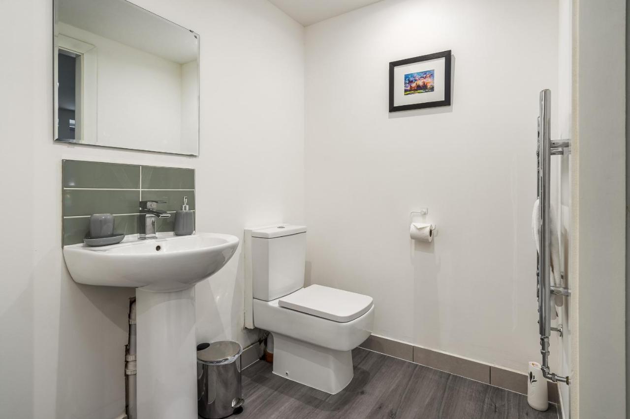 The Renfrew Residence 4-Bedroom, City Centre 글라스고 외부 사진