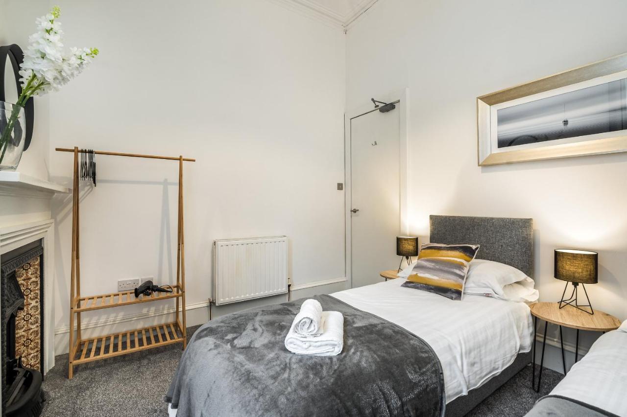 The Renfrew Residence 4-Bedroom, City Centre 글라스고 외부 사진